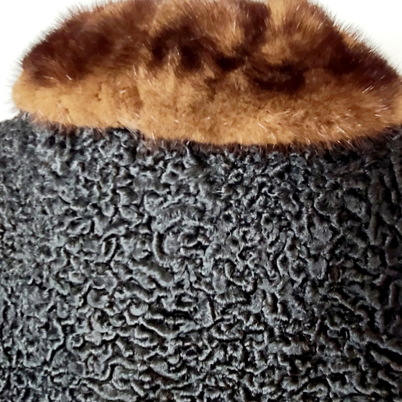 Vintage Schiaparelli Coat - Picture 6 of 12